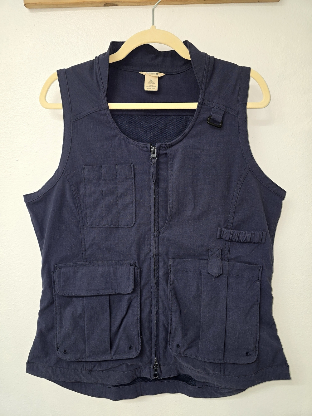 Navy Blue Women's Heirloom Gardening Vest Duluth Trading Company Size MEDIUM